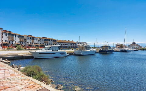 Le Barcarès 966: L'Eau, Plan D'Eau, Bateau, Marina, Voie Navigable, Navire, Canal, Port, Port, Bateaux Et Nautique - Materiel Et Fournitures