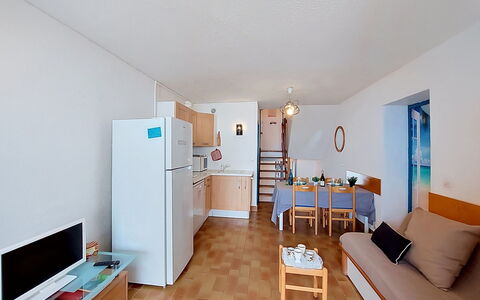 Le Barcarès 966: Meubles, Design Intérieur, Bois, Sol, Sol, Appartement, Pièce, Plafond, Chaise, Salon