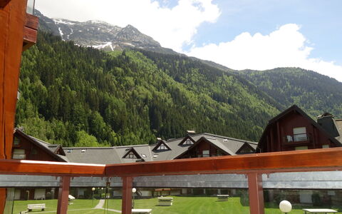 Les Contamines 500: Nuage, Ciel, Montagne, Bâtiment, Plante, Propriété, Vert, La Nature, Arbre, Lot Terre