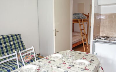 Logement:&nbsp;L'Enclave i et J 500.7