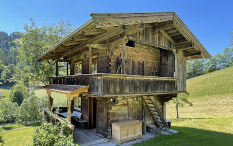 Troadkasten: Plante, Ciel, Propriété, Bâtiment, Arbre, Lot Terre, Bois, Paysage Naturel, Maison, Fenêtre