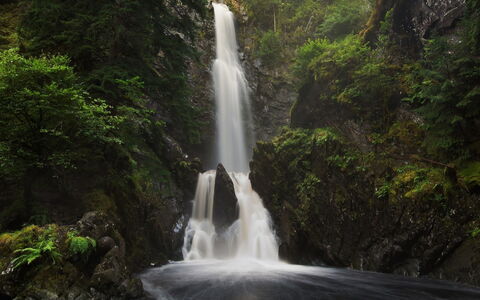 Drumnadrochit 700: L'Eau, Ressources En Eau, Plante, La Nature, Paysage Naturel, Cascade, Montagnes, Végétation