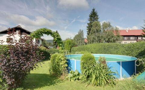 Harrachov 417: Ciel, Nuage, Plante, Propriété, Arbre, Lot Terre, Bâtiment, Paysage Naturel, Architecture, Herbe