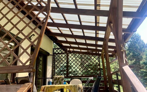 Wałpusz: Propriété, Meubles, Bois, Chaise, Éclairage, Architecture, Faisceau, Design Intérieur, Bâtiment, Fenêtre