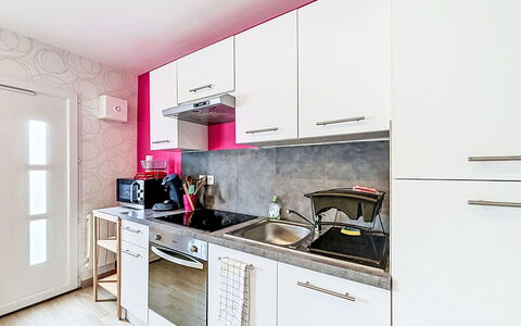 Les Bégonias: Appareil De Cuisine, Cuisine, Principaux Appliance, Comptoir, Design Intérieur, Meubles, Cabinetry, Électroménager, Sol, Domicile