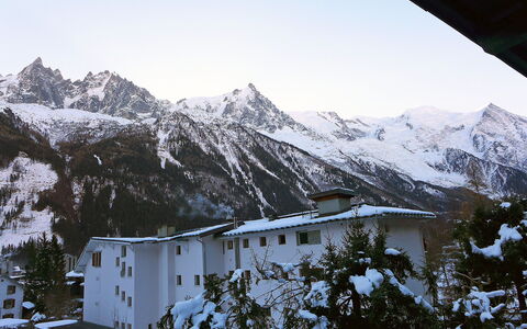 Les Charmoz: Ciel, Neige, Montagne, Bâtiment, Monde, Pente, Fenêtre, Montagnes, Gelé, Paysage Naturel