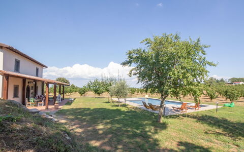 Pescatori: L'Eau, Ciel, Plante, Bâtiment, Bleu Azur, Paysage Naturel, Arbre, Plan D'Eau, Plage, Terrain