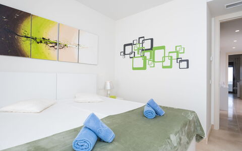 Cortesin: Propriété, Design Intérieur, Sol, Maison, Sol, Confort, Mur, Bâtiment, Art