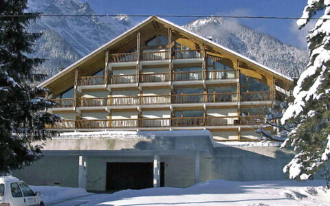Les Pècles: Propriété, Maison, Domicile, Bâtiment, Neige, Architecture, Immobilier, L'Hiver, Façade, Appartement