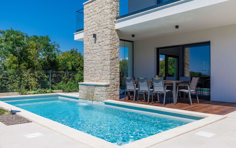 Villa Irena: Ciel, Montagne, Plante, Communauté Des Plantes, Arbre, Environnement Naturel, Mélèze, Paysage Naturel, Montagnes, Pente