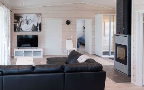 Saana 4: Bois, Sol, Sol, Salon, Design Intérieur, Domicile, Meubles, Parquet, Pièce, Canapé
