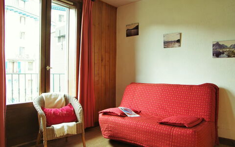 L'Armancette: Meubles, Pièce, Propriété, Design Intérieur, Chambre, Sol, Bâtiment, Maison, Rose, Mur