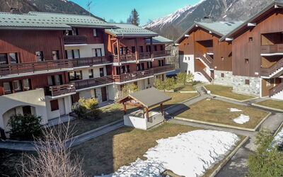 Chamonix 545: Ciel, Bâtiment, Montagne, Jour, Propriété, Plante, Neige, Fenêtre, Maison, Arbre