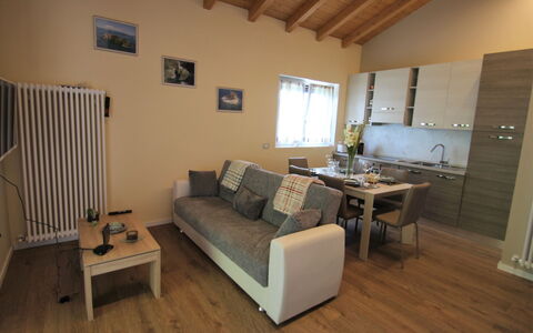 Lucina: Canapé, Table, Meubles, Bois, Salon, Confort, Éclairage, Sol, Maison, Canapé-Lit