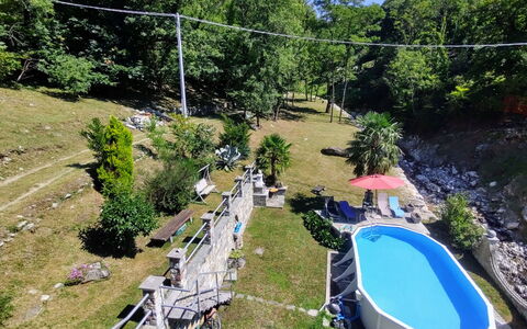 Sorico Albonico 684: Plante, L'Eau, Piscine, Arbre, Biome, Loisir, Design Urbain, Des Loisirs, Paysage, Immobilier