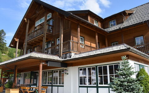 Logement:&nbsp;#12 mit Balkon 121.10