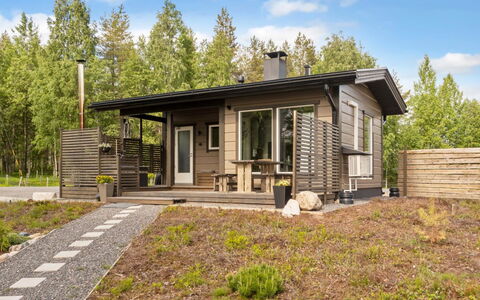 Lystikämän Elämys: Zone Rurale, Station De Montagne, Village, Chaîne De Montagnes, Vallée, Village De Montagne, Alpes, Eco Hôtel, Balcon, Hôtel