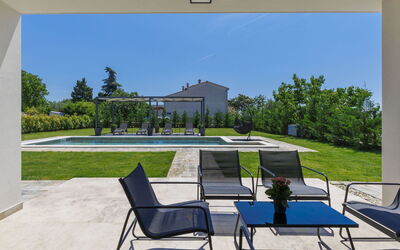 Villa Essea