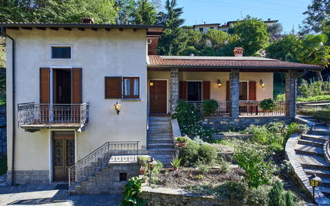 Maria: Meubles, Propriété, Cadre, Bleu Azur, Bois, Éclairage, Design Intérieur, Confort, Sol, Sol