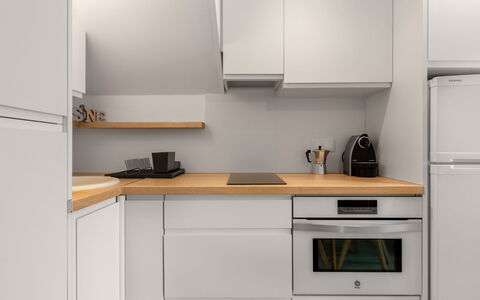 Cullera 60: Cabinetry, Propriété, Meubles, Comptoir, Évier, Evier, Cuisine, Design Intérieur, Cuisinière, Sol