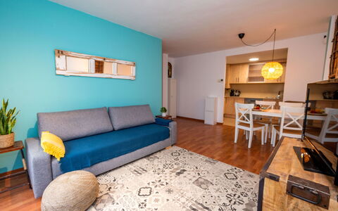 Ancora: Meubles, Propriété, Table, Plante, Canapé, Confort, Bois, Design Intérieur, Sol