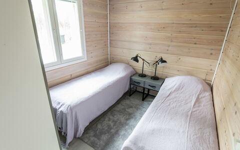 Villa Galdu a: Sol, Sol, Bois, Parquet, Pièce, Porte, Dur, Tache De Bois, Planche, Chambre