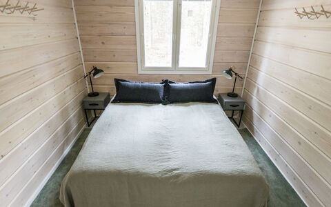 Villa Galdu a: Bois, Sol, Sol, Chambre, Design Intérieur, Parquet, Lit, Pièce, Drap De Lit, Plafond
