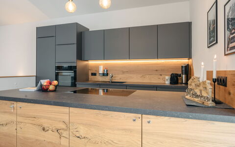 Mountain Lodge - Klippitztörl: Comptoir, Cabinetry, Propriété, Bâtiment, Cadre, Bois, Cuisinière, Cuisine, Appareil De Cuisine, Sol