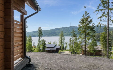 Kolin Kangastus Metsätähti 2: Zone Rurale, Station De Montagne, Village, Chaîne De Montagnes, Vallée, Village De Montagne, Alpes, Eco Hôtel, Balcon, Hôtel