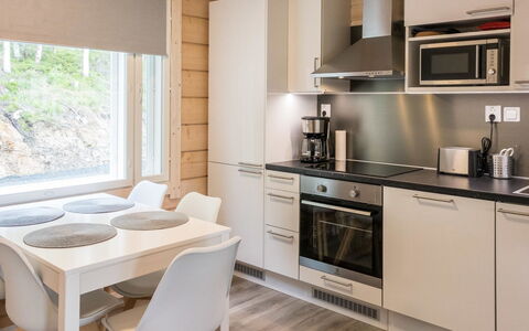 Kolin Kangastus Metsätähti 2: Zone Rurale, Station De Montagne, Village, Chaîne De Montagnes, Vallée, Village De Montagne, Alpes, Eco Hôtel, Balcon, Hôtel