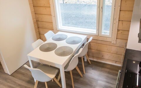 Kolin Kangastus Metsätähti 2: Zone Rurale, Station De Montagne, Village, Chaîne De Montagnes, Vallée, Village De Montagne, Alpes, Eco Hôtel, Balcon, Hôtel