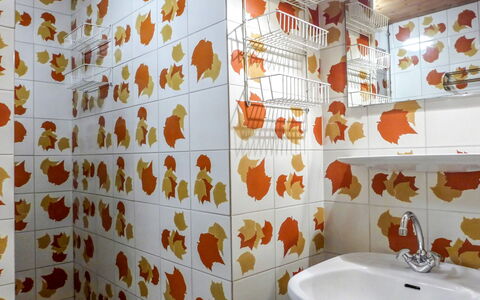Chamonix - les Praz 100: Pièce, Salle De Bains, Mur, Tuile, Propriété, Design Intérieur, Céramique, Fond D'Écran, Rideau De Douche, Architecture