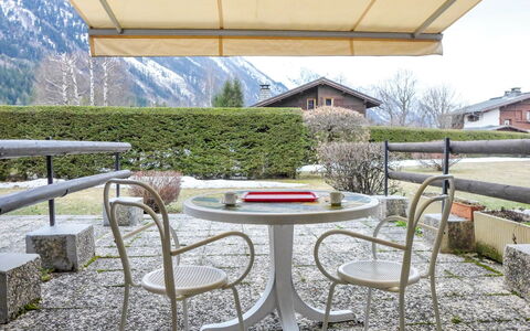 Le Pramouny: Propriété, Table, Meubles, Maison, Architecture, Design Intérieur, Immobilier, Bâtiment, Pièce, Domicile