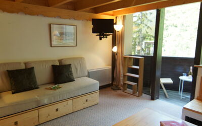 Argentière 200: Meubles, Propriété, Table, Cabinetry, Chaise, Bois, Bâtiment, Éclairage, Comptoir, Design Intérieur