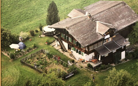 Chalet Bijou+ 1 Og: Plante, Bâtiment, Paysage Naturel, Arbre, Maison, Lot Terre, Herbe, Chalet, Paysage, Zone Rurale