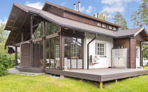Tahkon Klubitie 6 a: Lit, Meubles, Chambre, Design Intérieur, Literie, Drap De Lit, Sol, Bois, Sol, Pièce