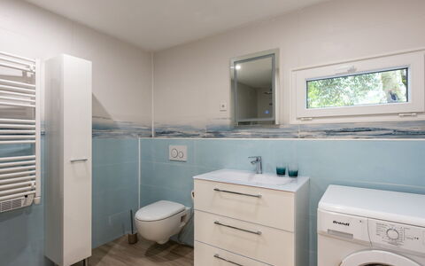 Cottage Etoile de Mer: Buanderie, Propriété, Machine À Laver, Sécheuse, Armoire De Toilette, Cabinetry, Miroir, Salle De Bains, Bâtiment, Design Intérieur