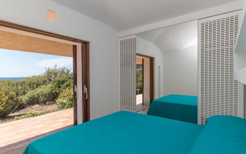 Morellino: Plante, Propriété, Confort, Bleu Azur, Ombre, Bois, Design Intérieur, Sol, Sol, Immobilier