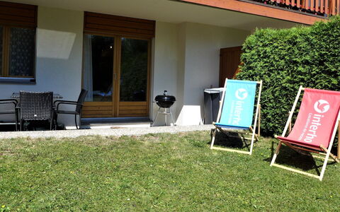 Le Torrent 1: Meubles, Propriété, Bâtiment, Fenêtre, Plante, Chaise, Ombre, Lot Terre, Herbe, Immobilier