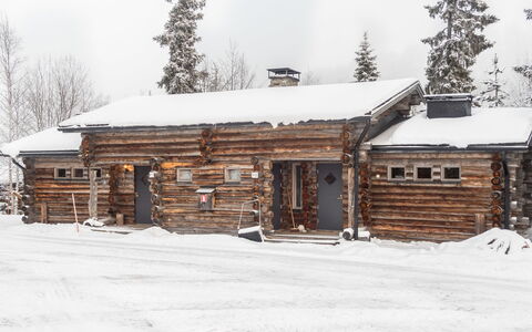 Salmikangas F1: Neige, L'Hiver, Bois, Toit, Chalet, Gelé, Pente, Cabane En Rondins, La Glace
