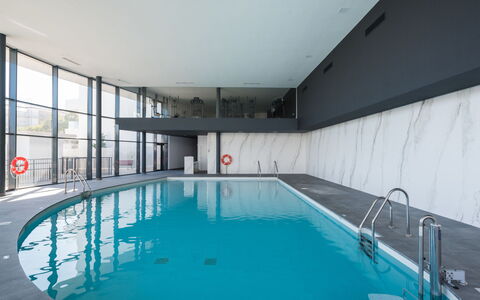 Calma Blanca: L'Eau, Piscine, Fenêtre, Sol, Composite, Loisir, Bâtiment, Sol, Maison, Des Loisirs