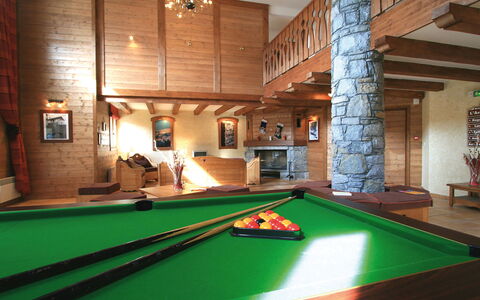 Vallandry 651: Propriété, Meubles, Table De Billard, Salle De Billard, Salle De Récréation, Table, Équipement Sportif, Billard, Bassin
