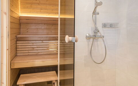 Kitkanvee 1: Sol, Bois, Sol, Design Intérieur, Luminaire Plomberie, Salle De Bains, Plomberie, Douche, Tete De Douche, Tuile