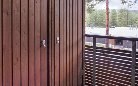 Vuokatti Panorama: Bois, Siding, Toit, Chalet, Maison, Domicile, Porte, Porche, Batiments Jardin, Ferme