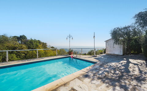 Villa Mistral: Bois, Éclairage, Design Intérieur, Sol, Sol, Salon, Immobilier, Dur, Table, Faisceau