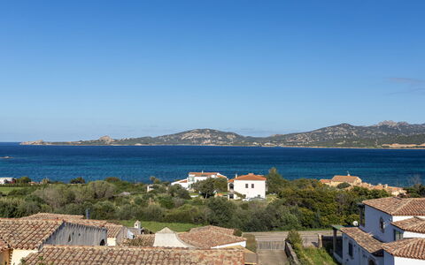 Robby: Ciel, Bleu, L'Eau, Plan D'Eau, Horizon, Cotiers Et Relief Océaniques, Côte, Mer, Été, Océan