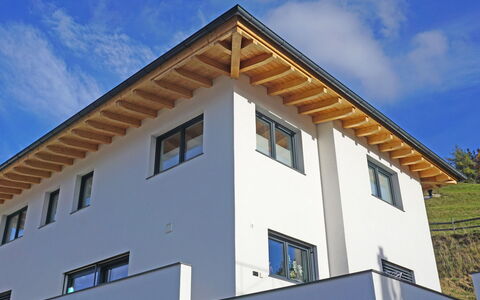 Apart Handle: Neige, Ciel, Montagne, Fenêtre, Nuage, Bâtiment, Maison, Pente, Arbre, Chalet