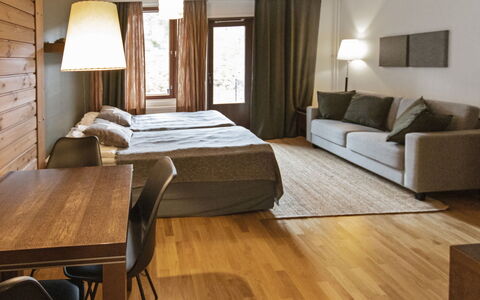 Ylläs Chalets 3309: Meubles, Chaise, Mobilier De Jardin, Table, Bois, Tableau De Plein Air, Table Cuisine Et Salle A Manger, Ombre, Jardin, Parapluie