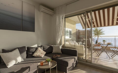 Mare Azzurro: Ciel, L'Eau, Nuage, Plage, Parapluie, Mobilier De Jardin, Ombre, Cotiers Et Relief Océaniques