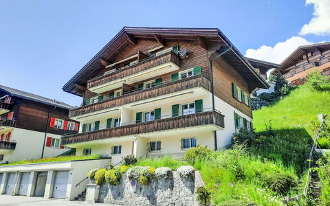 Chalet zur Höhe: Maison, Domicile, Pente, Balcon, Village, Alpes, Village De Montagne, Hôtel, Villa